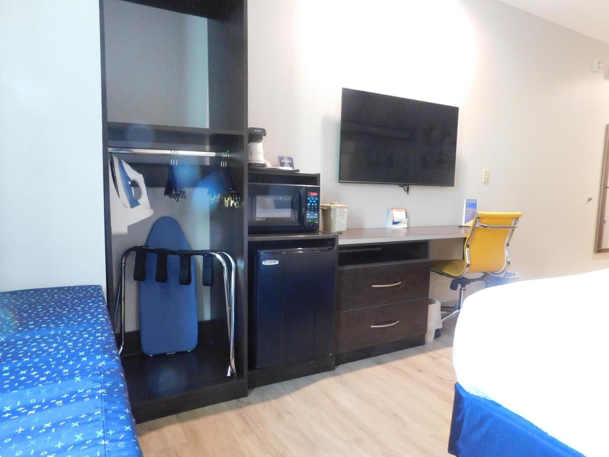 Microtel Inn & Suites By Wyndham Wheeling At The Highlands Triadelphia Dış mekan fotoğraf