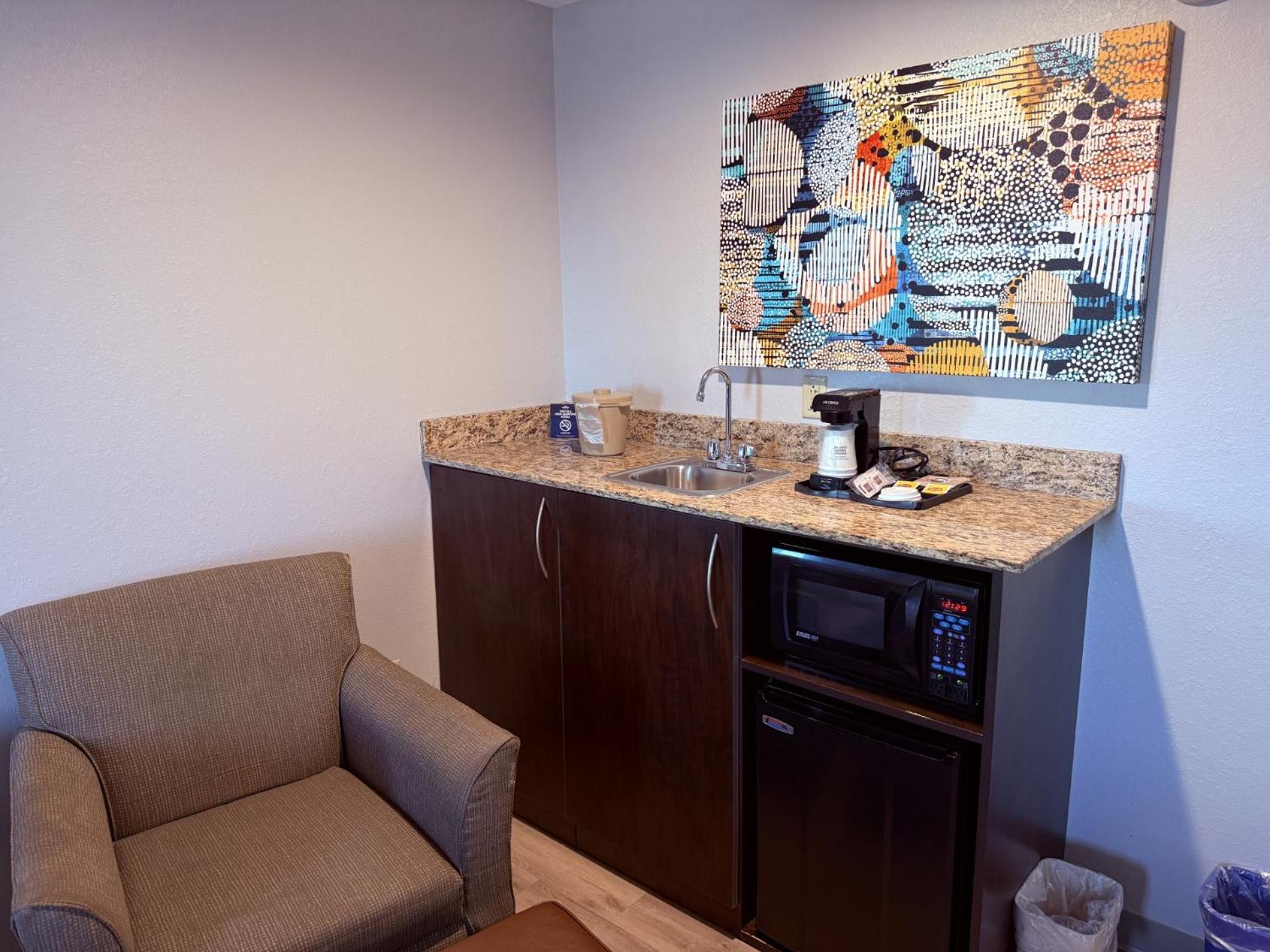 Microtel Inn & Suites By Wyndham Wheeling At The Highlands Triadelphia Dış mekan fotoğraf