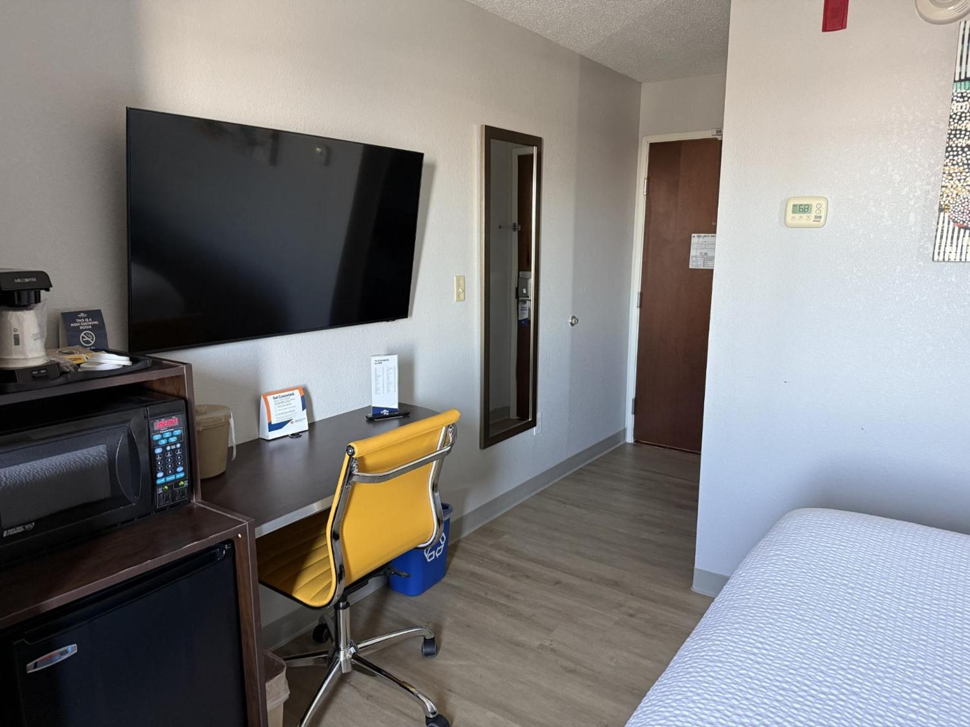 Microtel Inn & Suites By Wyndham Wheeling At The Highlands Triadelphia Dış mekan fotoğraf